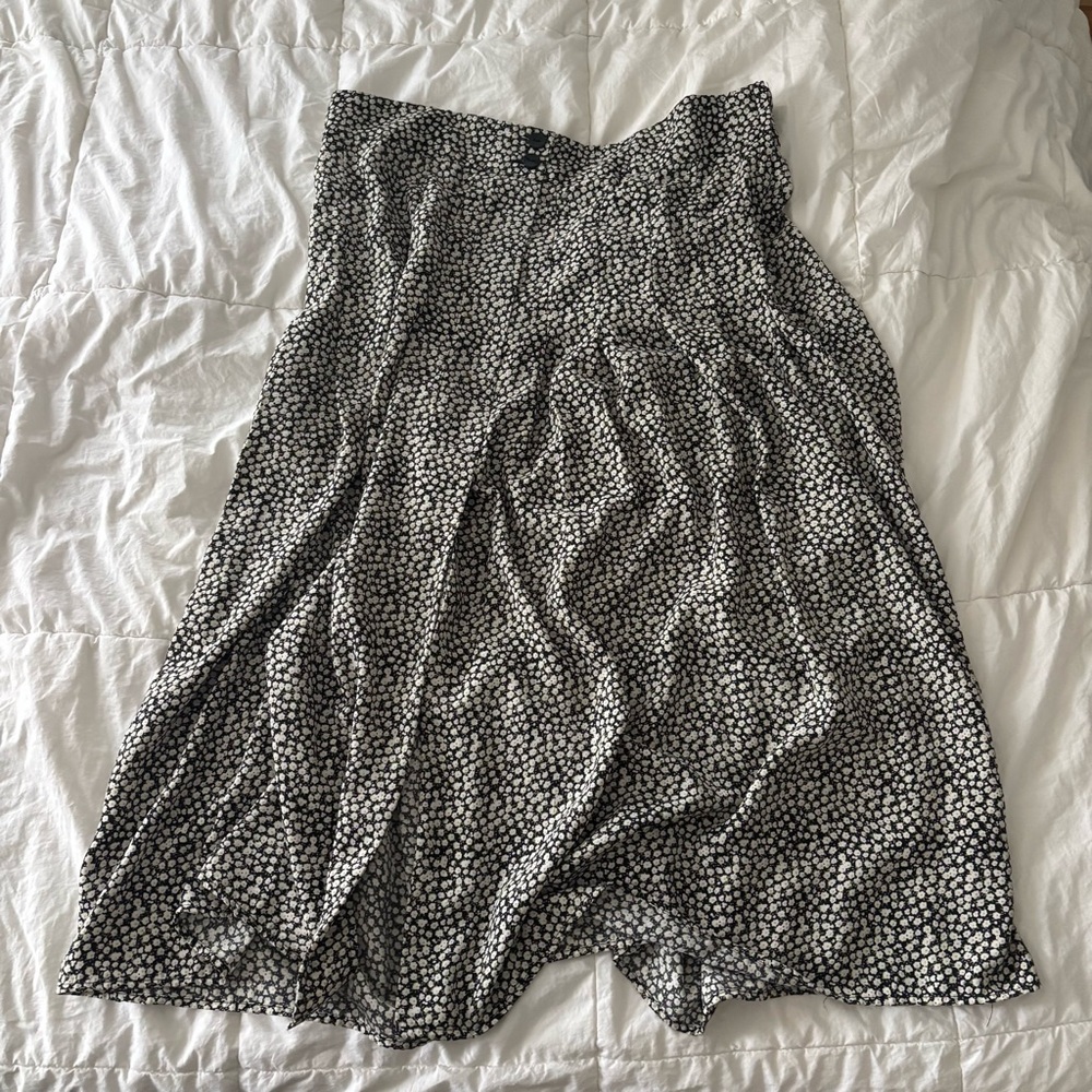 H&M Monochrome Patterned A-Line Skirt